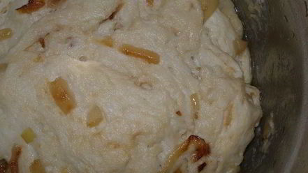 Рецепт картофельной фокаччи с жареным луком и маком