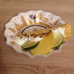 Рецепт Кусочков курицы в индийской лепешке с манго и лаймовой заправкой