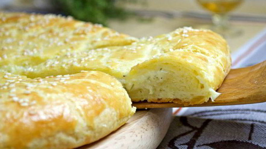 Рецепт лепешки из творожного теста с сыром