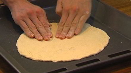 Рецепт лепешки с моцареллой, фетой и орегано