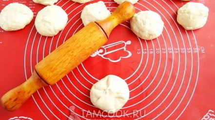 Рецепт лепешек с луком на сковороде