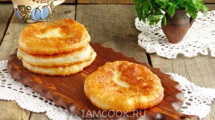 Рецепт лепешек с луком на сковороде