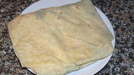 Рецепт лепешек с начинкой к завтраку