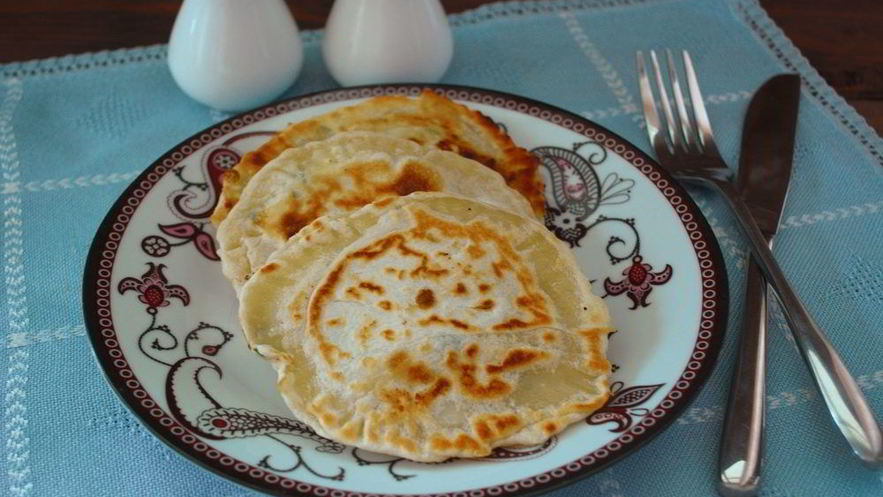 Рецепт лепешек с творогом и зеленью