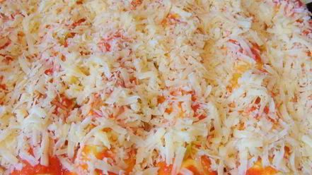 Рецепт мексиканских лепешек с фасолью, сыром и острым соусом