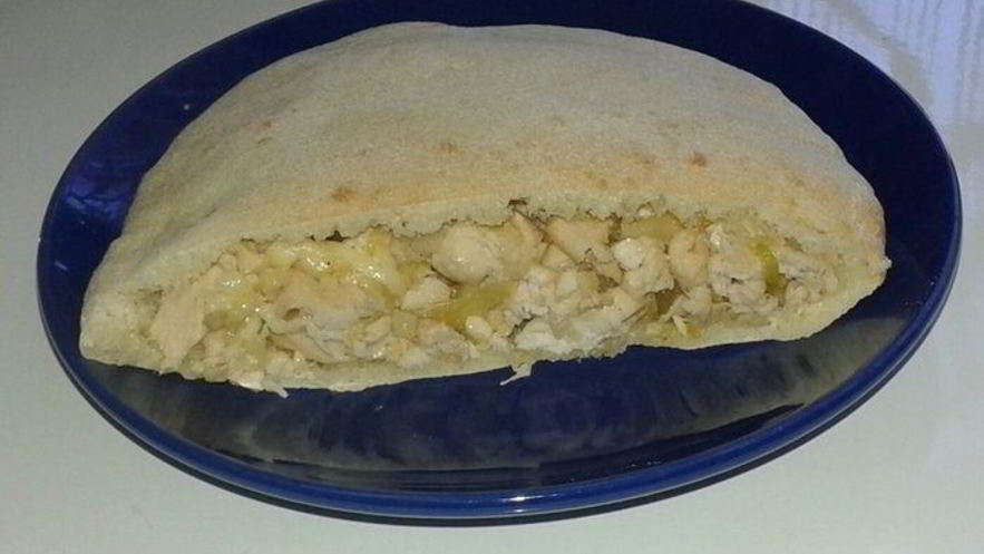 Рецепт питы с начинкой из курицы и сыра