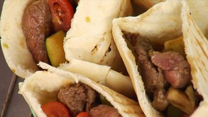 Рецепт Питы с теплым салатом