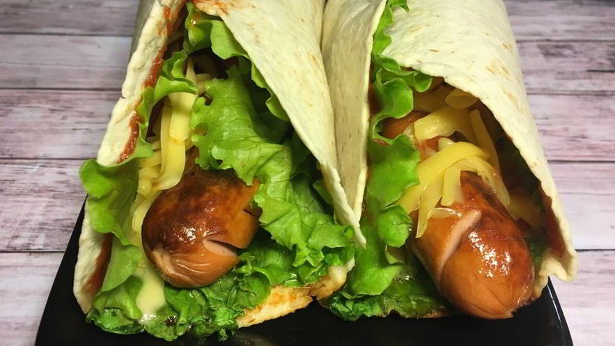 Рецепт сосисок в лепешках