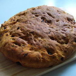 Рецепт Воздушной фокаччи с томатами и оливками