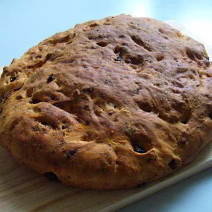 Рецепт Воздушной фокаччи с томатами и оливками