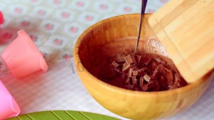 Рецепт классических шоколадных маффинов