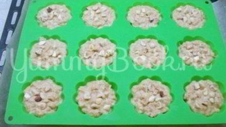 Рецепт маффинов с грушей, фундуком и пряностями