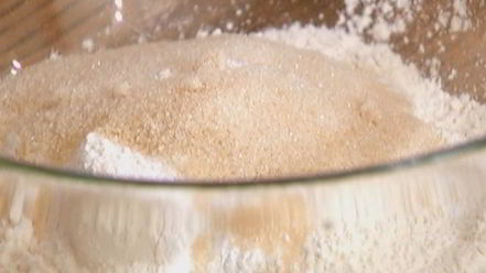 Рецепт маффинов с курагой и орехами пекан