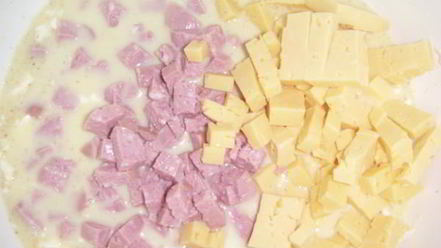 Рецепт маффинов с сыром и ветчиной