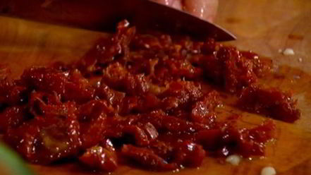 Рецепт маффинов с вялеными помидорами и сыром