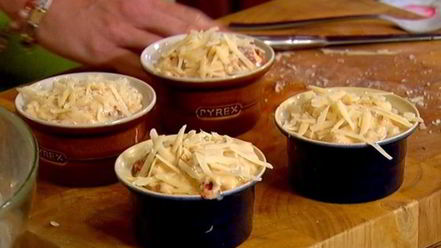 Рецепт маффинов с вялеными помидорами и сыром