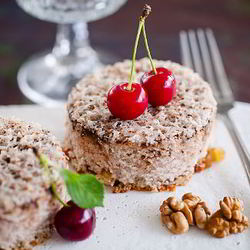 Рецепт Манника с изюмом и орехами в мультиварке