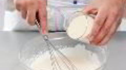 Рецепт манника с изюмом и орехами в мультиварке