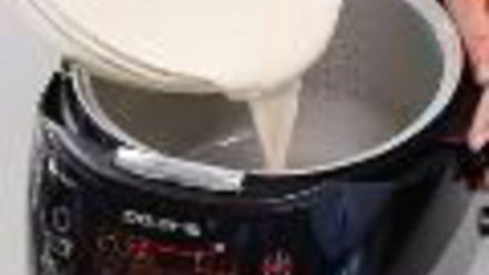 Рецепт манника с изюмом и орехами в мультиварке