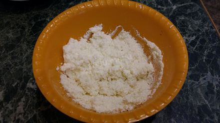 Рецепт пирога манник с творогом и черносливом