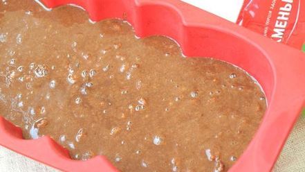 Рецепт постного шоколадного манника с изюмом