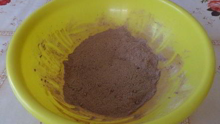 Рецепт постного шоколадного манника с миндалем