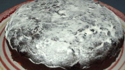 Рецепт постного шоколадного манника с вяленой клюквой