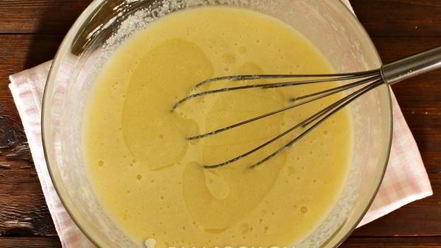 Рецепт шоколадного манника с халвой