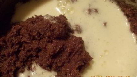 Рецепт шоколадного манника с ягодами