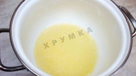 Рецепт вкусного манника на кефире в мультиварке