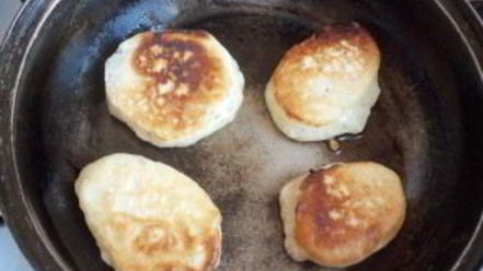 Рецепт дрожжевых оладий на воде