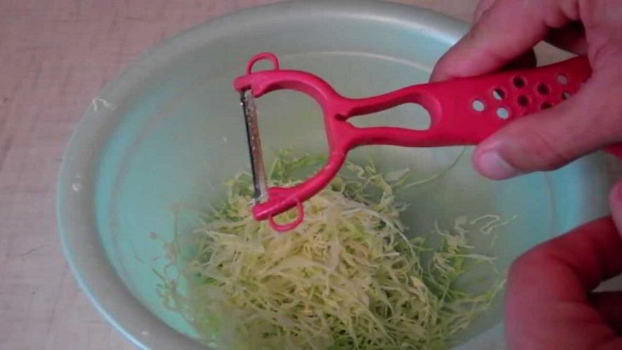 Рецепт капустных оладий с ржаной мукой