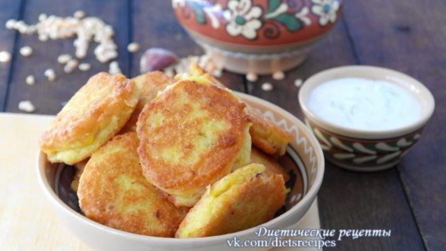 Рецепт капустных оладий с сыром