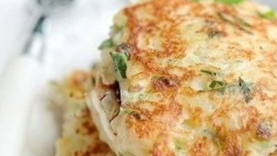 Рецепт картофельных оладий с сыром