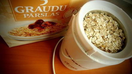 Рецепт оладушек из китайской капусты с брынзой