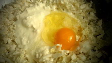 Рецепт оладушек из китайской капусты с брынзой