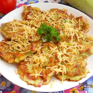 Рецепт Оладий из кабачков с сыром и колбасой
