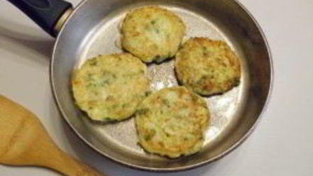 Рецепт оладий из кабачков с сыром