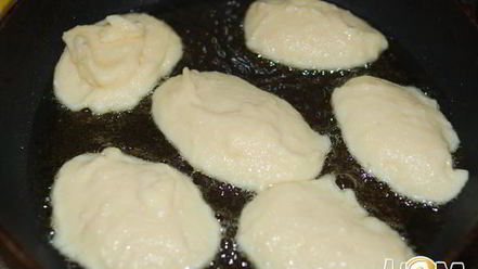 Рецепт оладий из манной крупы