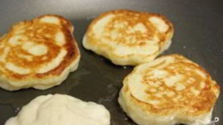 Рецепт оладий на молоке и дрожжах пышные