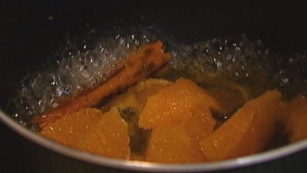 Рецепт оладий с апельсиновым соусом и корицей