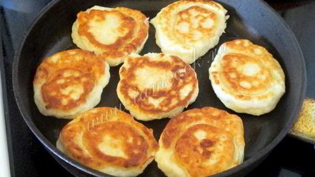 Рецепт оладий с кабачками кружками