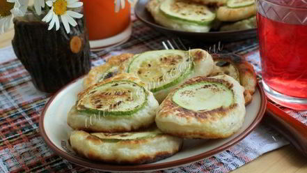 Рецепт оладий с кабачками кружками