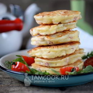 Рецепт Оладий с колбасой и сыром