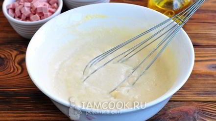 Рецепт оладий с колбасой и сыром