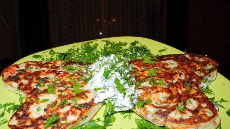 Рецепт оладий с семгой и зеленью