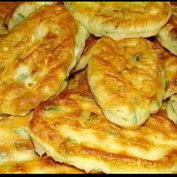 Рецепт Оладий с яйцом и зеленым луком