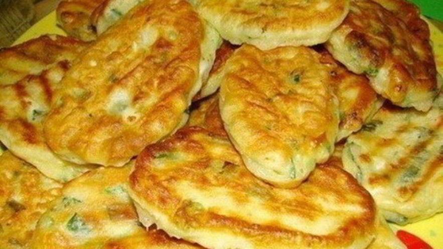Рецепт оладий с яйцом и зеленым луком
