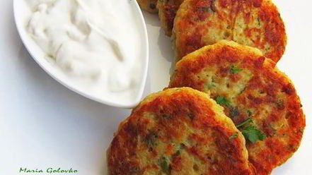 Рецепт овощных оладий с мясом