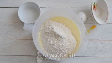 Рецепт пышных оладий на ряженке